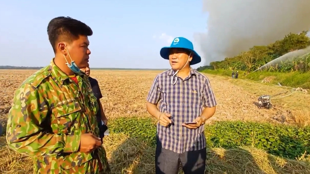Đang cháy lớn ở Cà Mau- Ảnh 6. Đang cháy lớn ở Cà Mau- Ảnh 6.