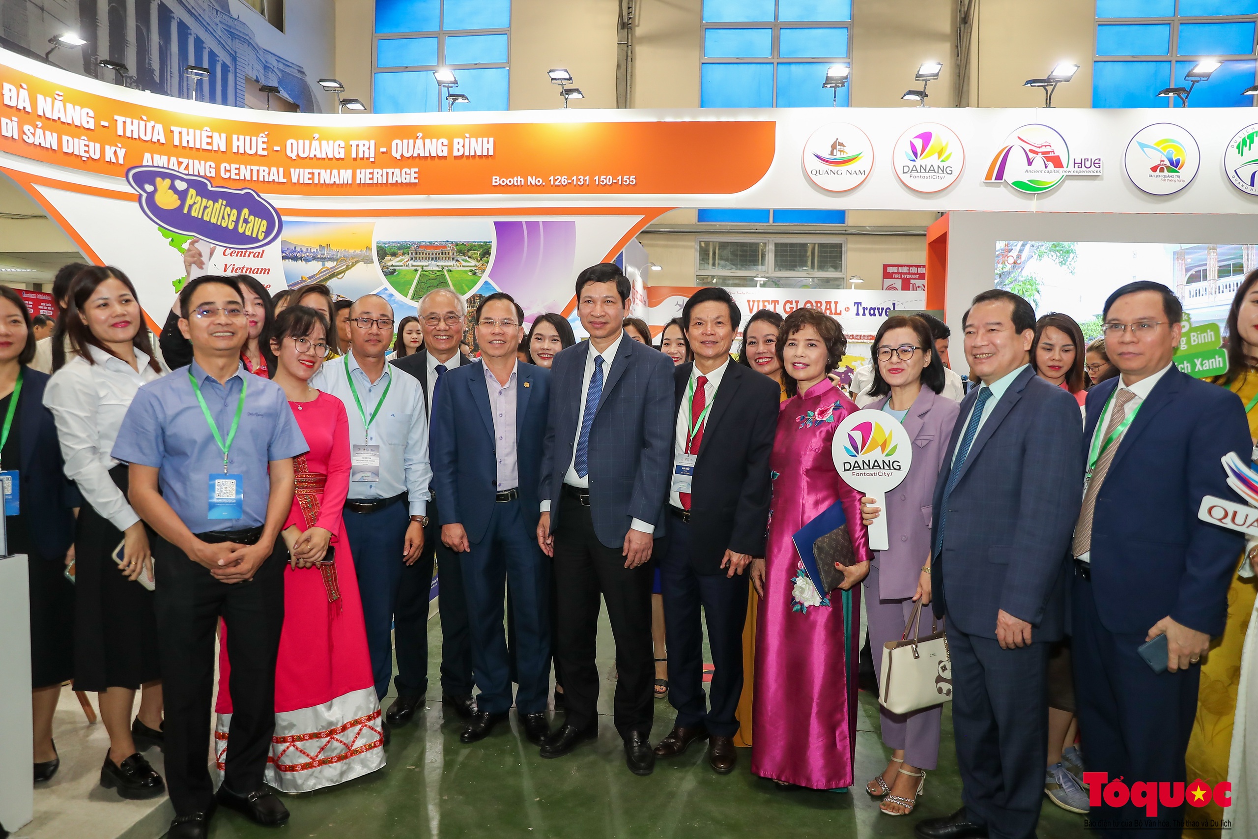 Chùm ảnh: Khai mạc Hội chợ Du lịch Quốc tế Việt Nam - VITM Hà Nội 2024 - Ảnh 10. Chùm ảnh: Khai mạc Hội chợ Du lịch Quốc tế Việt Nam - VITM Hà Nội 2024 - Ảnh 10.