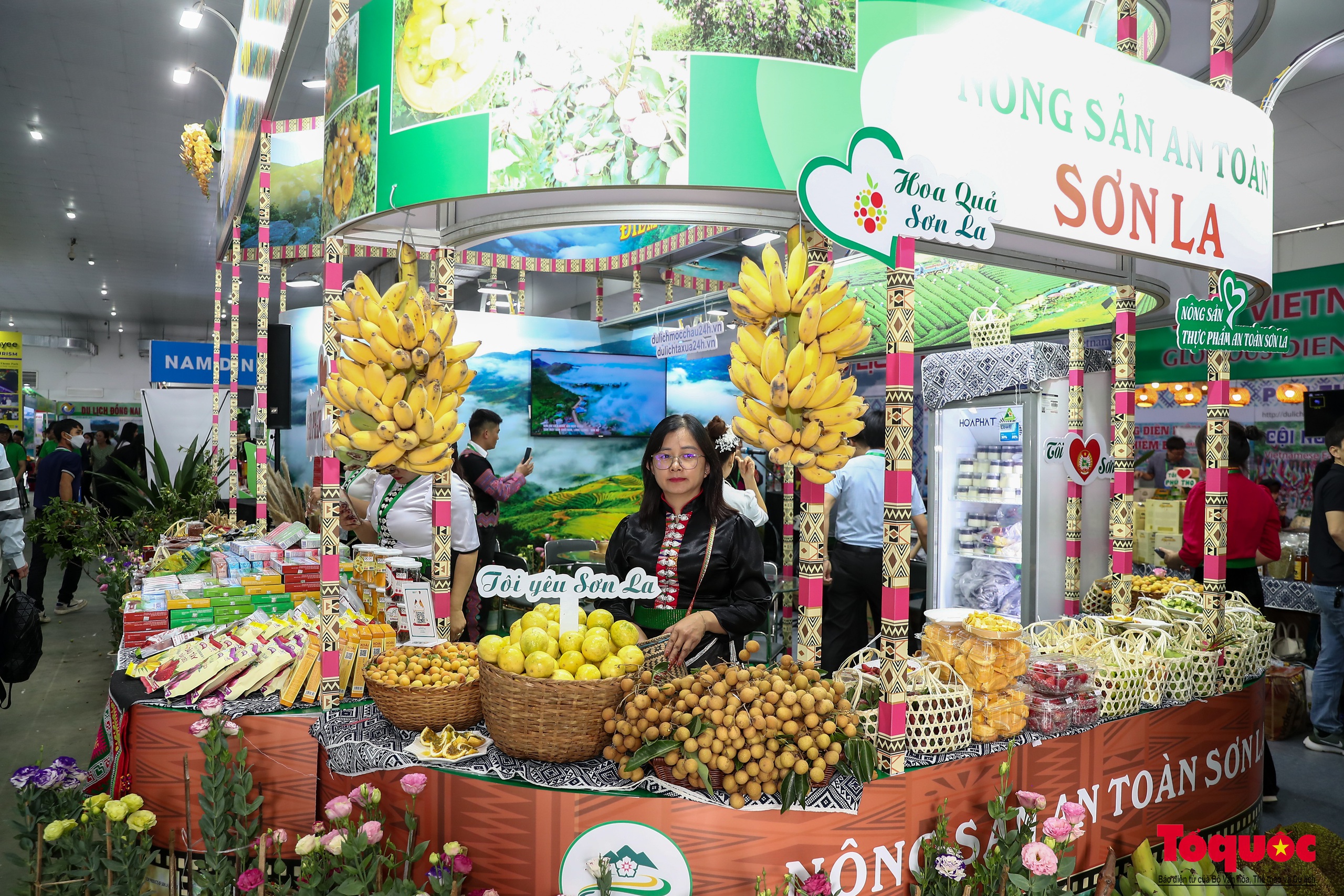 Chùm ảnh: Khai mạc Hội chợ Du lịch Quốc tế Việt Nam - VITM Hà Nội 2024 - Ảnh 11. Chùm ảnh: Khai mạc Hội chợ Du lịch Quốc tế Việt Nam - VITM Hà Nội 2024 - Ảnh 11.
