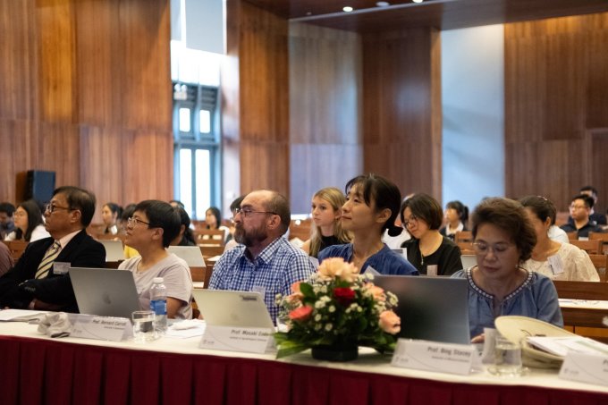 Các nhà khoa học quốc tế đến Việt Nam chia sẻ thành tựu nghiên cứu. Ảnh: Trọng Nhân/ICISE.