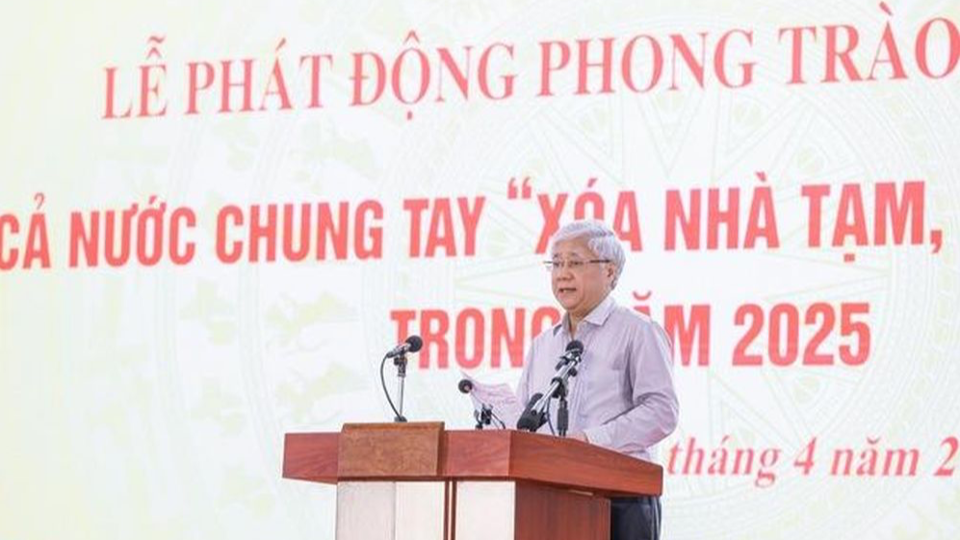 Chủ tịch Ủy ban Trung ương MTTQ Việt Nam Đỗ Văn Chiến phát biểu tại Lễ phát động phong trào thi đua cả nước chung tay "xóa nhà tạm, nhà dột nát" trên phạm vi cả nước - Ảnh: VGP/Nhật Bắc