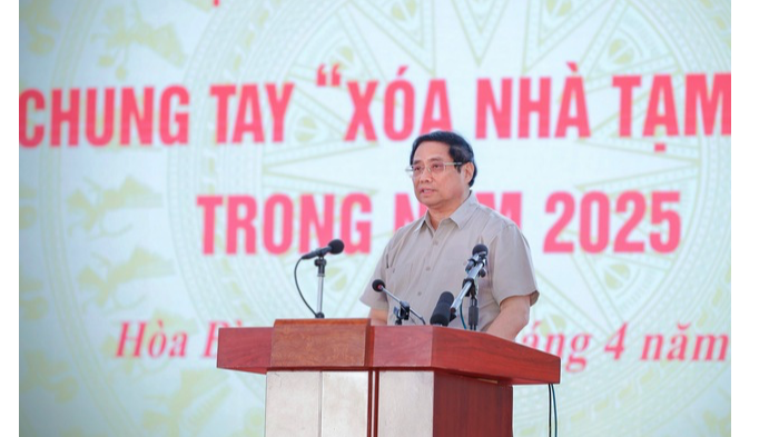 Thủ tướng Phạm Minh Chính phát động phong trào thi đua cả nước chung tay "xóa nhà tạm, nhà dột nát" trên phạm vi cả nước. Ảnh: VGP/Nhật Bắc