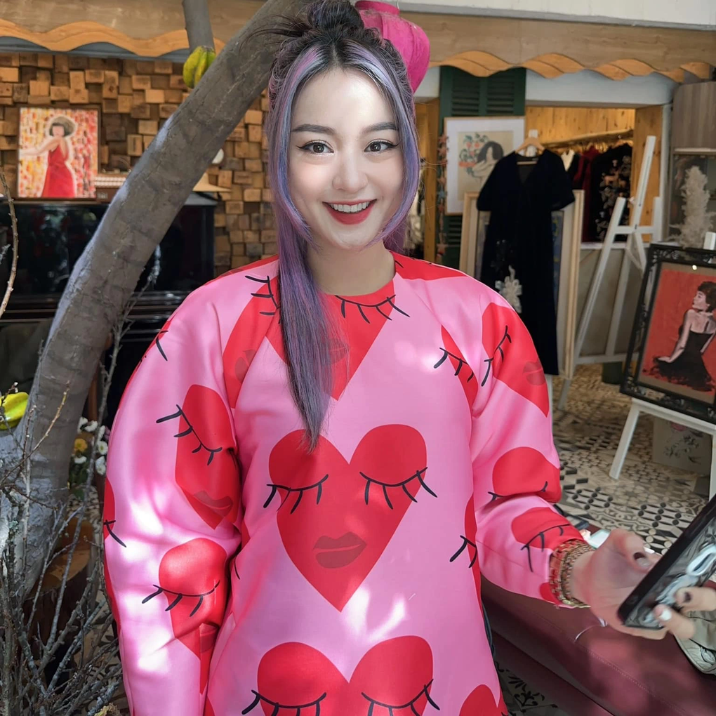 Dàn hot girl Hà thành cùng thời với MC Mai Ngọc giờ ra sao? - 5 Dàn hot girl Hà thành cùng thời với MC Mai Ngọc giờ ra sao? - 5
