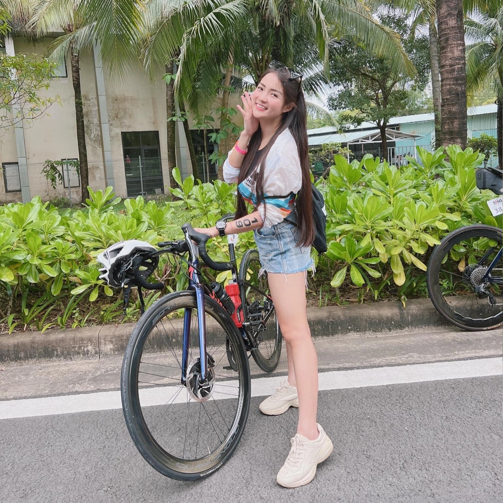 Dàn hot girl Hà thành cùng thời với MC Mai Ngọc giờ ra sao? - 16 Dàn hot girl Hà thành cùng thời với MC Mai Ngọc giờ ra sao? - 16