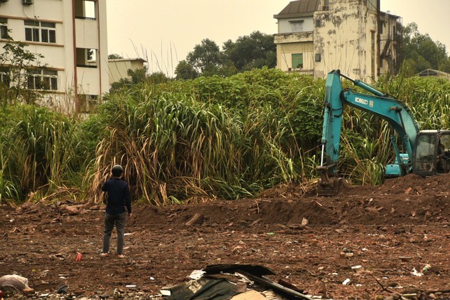 Dỡ rào dự án bỏ hoang của Tập đoàn Tân Hoàng Minh để xây vườn hoa ảnh 5