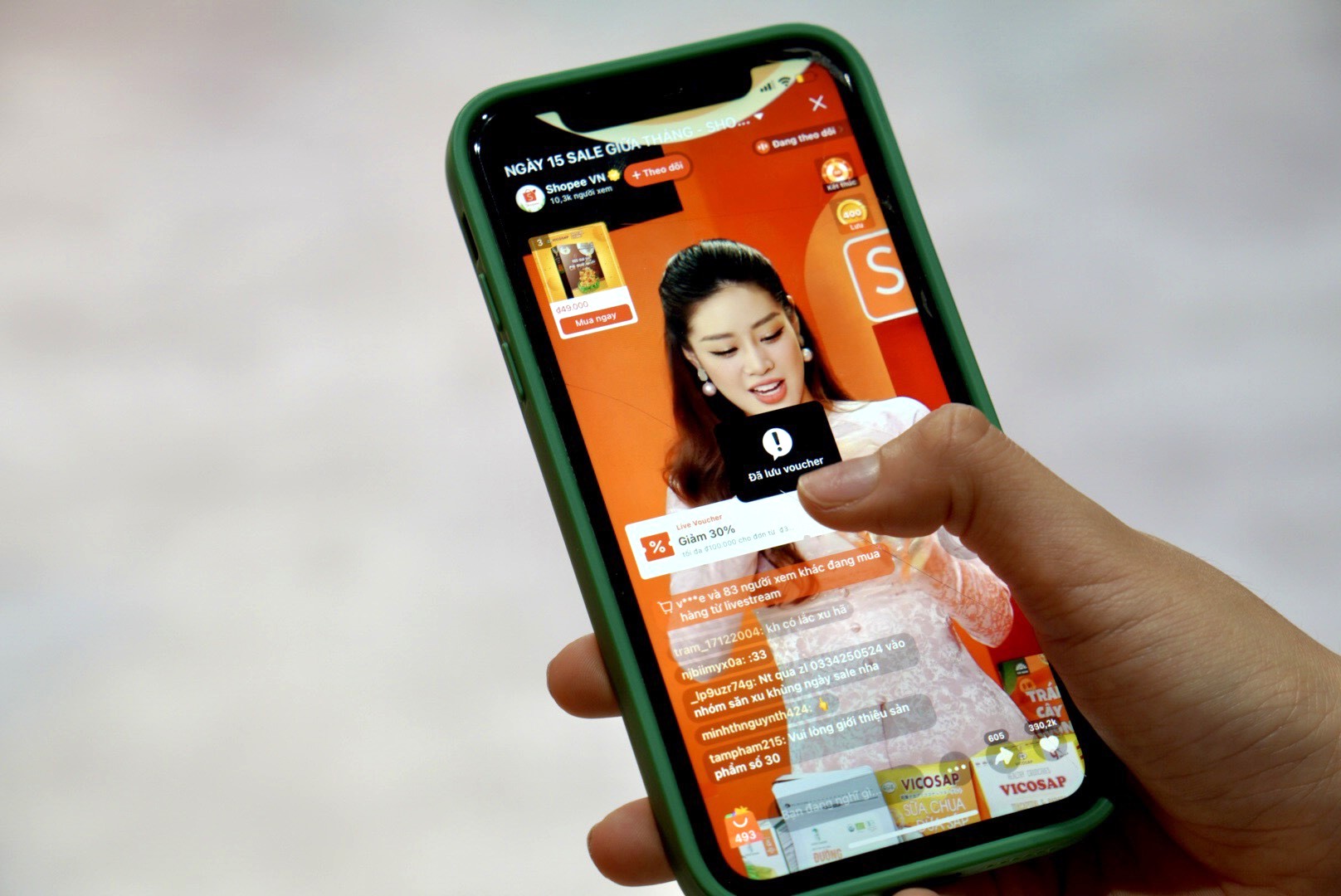 Livestream 'Shopee - Tinh Hoa Việt Du Ký' truyền cảm hứng người Việt dùng hàng Việt- Ảnh 4. Livestream 'Shopee - Tinh Hoa Việt Du Ký' truyền cảm hứng người Việt dùng hàng Việt- Ảnh 4.