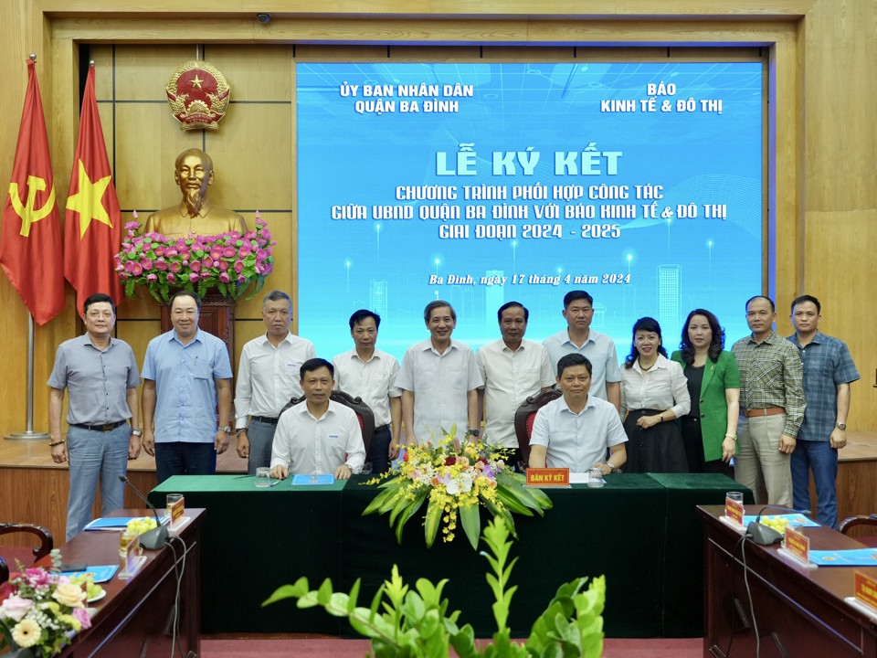 Lễ k&yacute; kết chương tr&igrave;nh phối hợp c&ocirc;ng t&aacute;c giữa quận Ba Đ&igrave;nh v&agrave; b&aacute;o Kinh tế &amp; Đ&ocirc; thị.&nbsp;