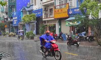TPHCM đón mưa giải nhiệt đúng ngày giỗ Tổ Hùng Vương