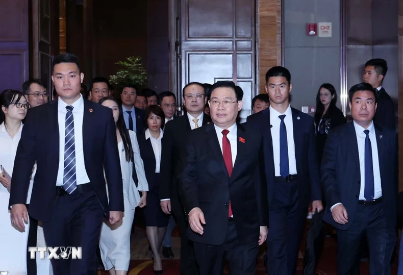 [Ảnh] Hoạt động của Chủ tịch Quốc hội Vương Đình Huệ tại Vân Nam ảnh 5