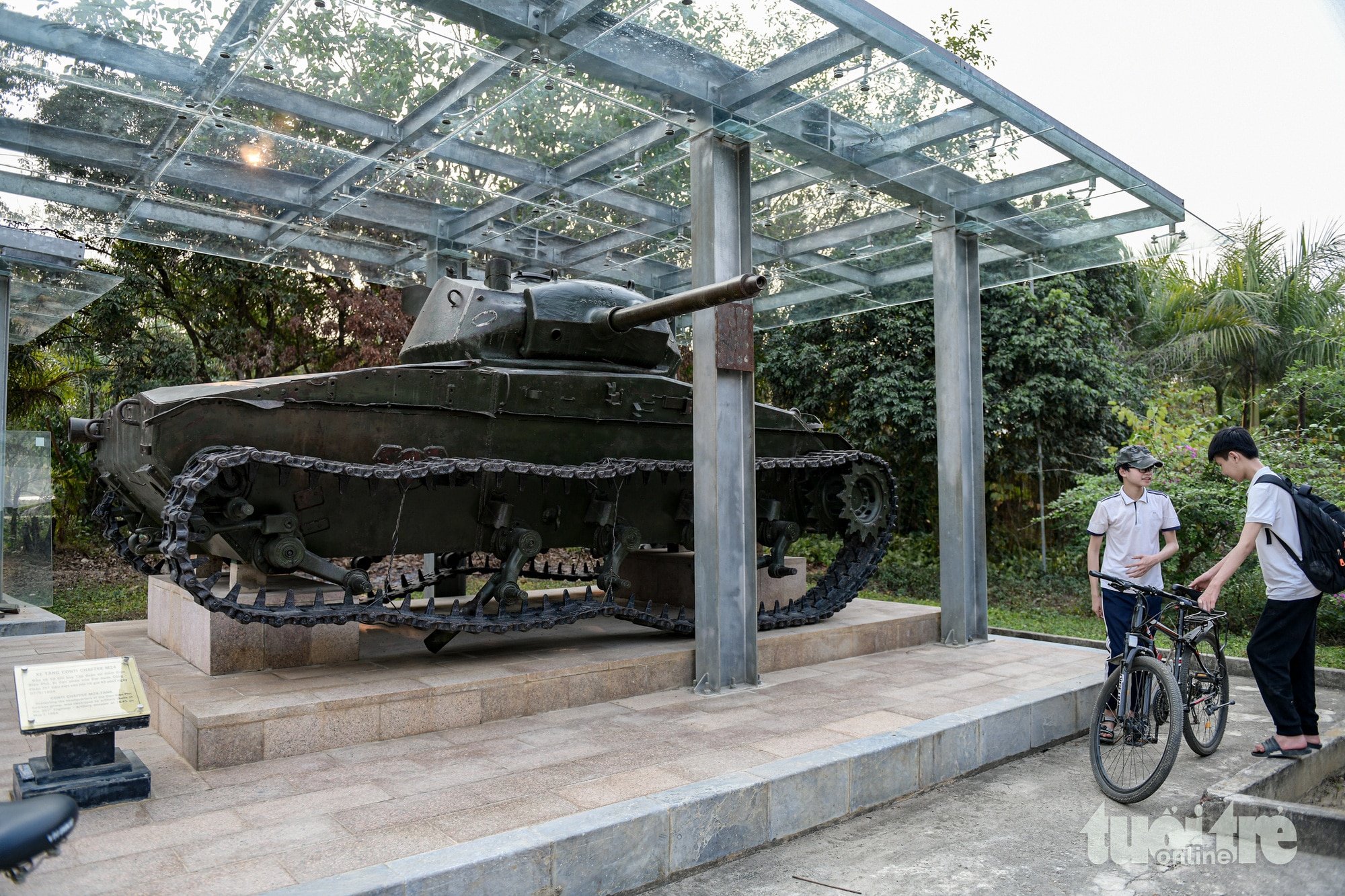 Sau 70 năm, xác xe tăng, máy bay của quân Pháp vẫn lưu giữ ở Điện Biên Phủ- Ảnh 11.