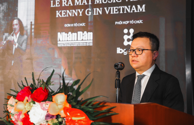 Kenny G quảng bá du lịch Việt Nam với MV Kenny G quảng bá du lịch Việt Nam với MV