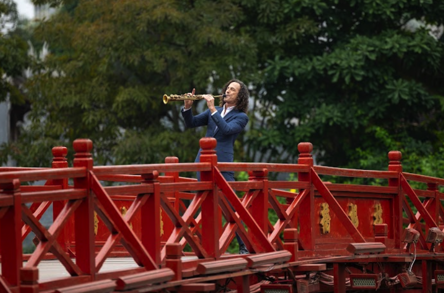  Kenny G quảng bá du lịch Việt Nam với MV 