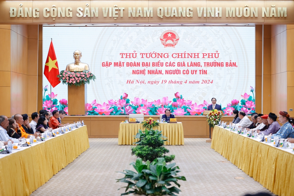 Với các đề xuất, kiến nghị của các đại biểu, Thủ tướng cho biết các cơ quan sẽ lắng nghe, tiếp thu và và sẽ có giải pháp kịp thời, hiệu quả - Ảnh: VGP/Nhật Bắc