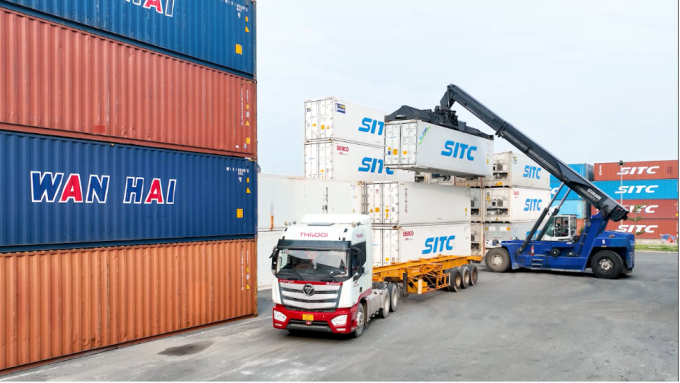 Hệ thống kho bãi tại cảng Chu Lai có diện tích hơn 12.500 m2, sức chứa 1.000 container lạnh.