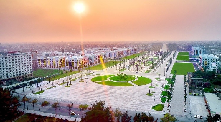 Real estate - Thanh Hoa coast 'lights up' with a series of large real estate projects (Figure 2).