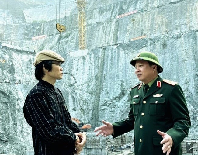 Đại diện tổng thầu - Thiếu tướng Nguyễn Hữu Ngọc cho hay, đơn vị này đã điều tới Hòa Bình nhiều đơn vị &quot;thiện chiến&quot; trong thi công hồ, đập