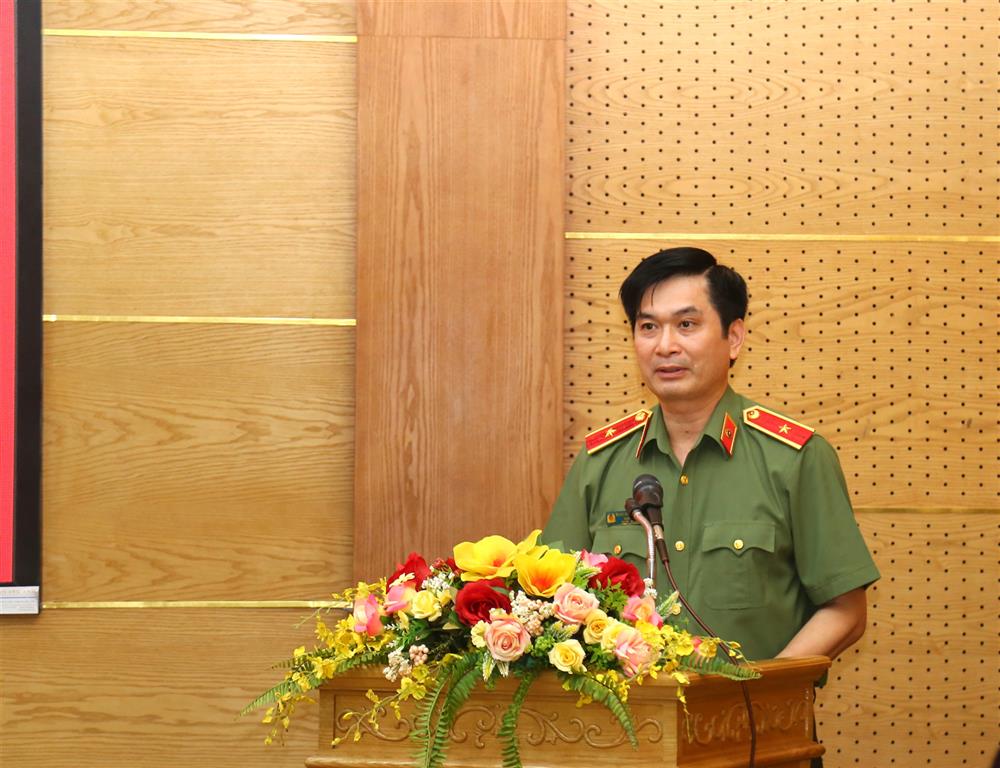 Thiếu tướng, PGS.TS Trịnh Ngọc Quyên, Giám đốc Học viện báo cáo về các mặt công tác của Học viện thời gian qua.