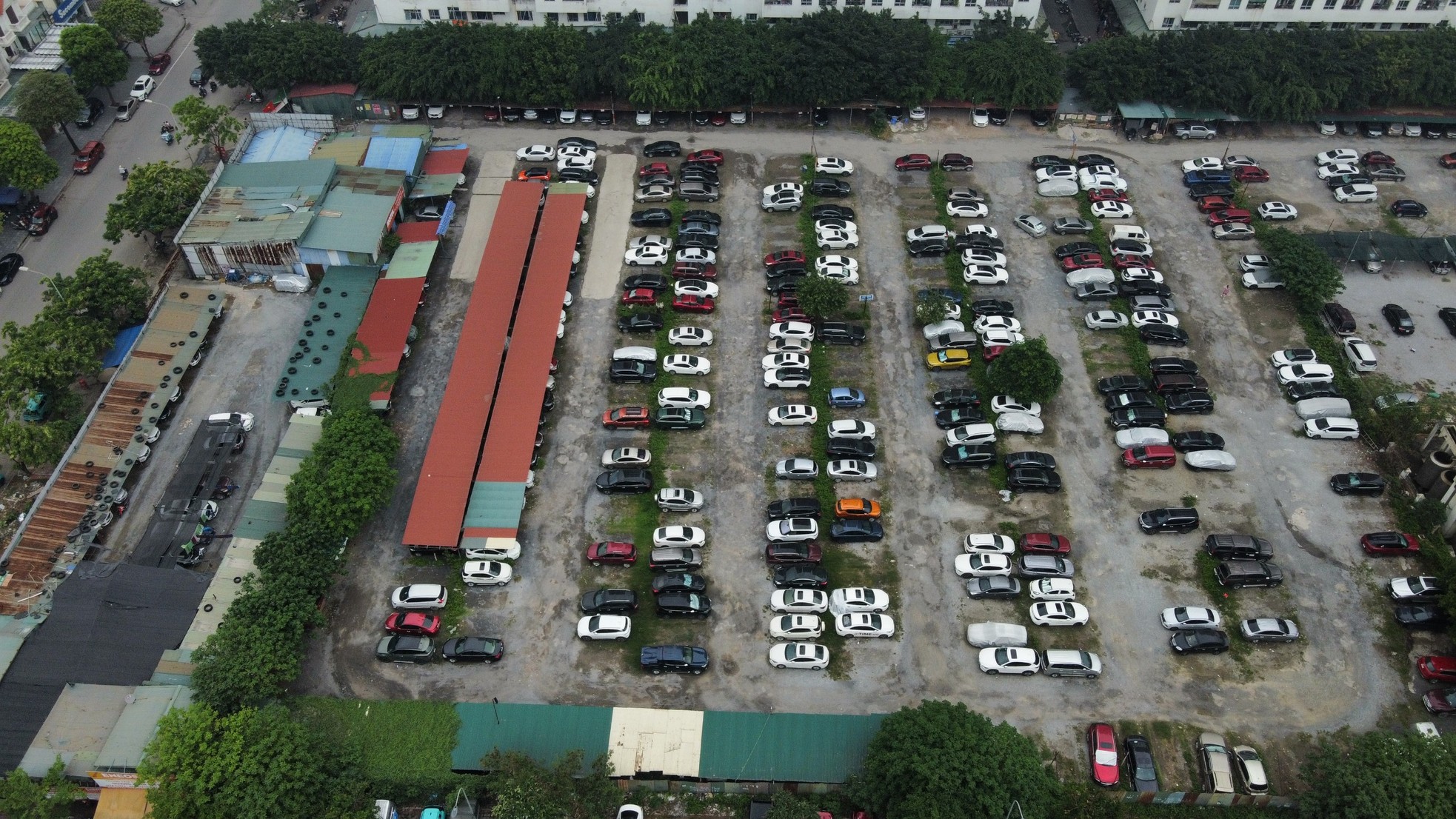 Khu đất 'mọc' bãi xe lậu nơi phường đông dân nhất Hà Nội chuẩn bị xây trường học ảnh 4