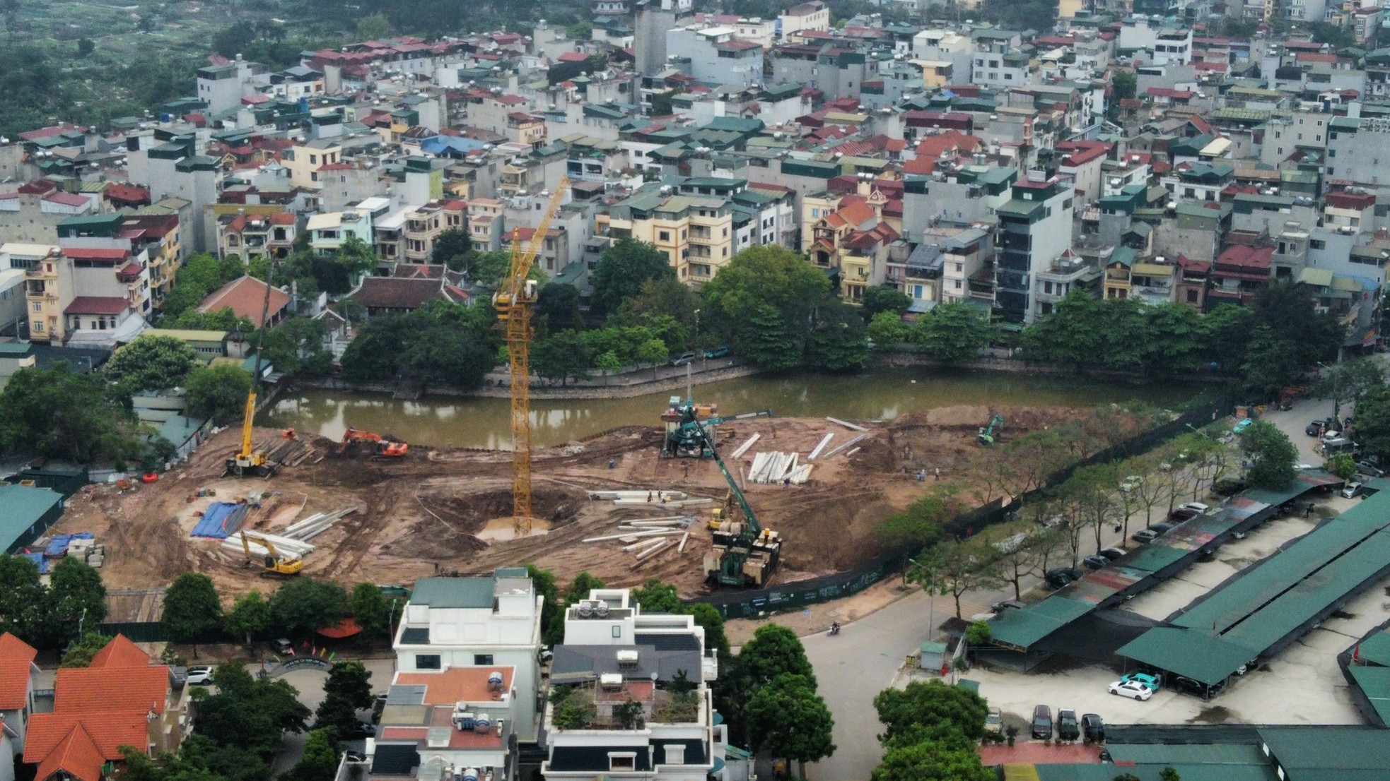 Khu đất 'mọc' bãi xe lậu nơi phường đông dân nhất Hà Nội chuẩn bị xây trường học ảnh 9