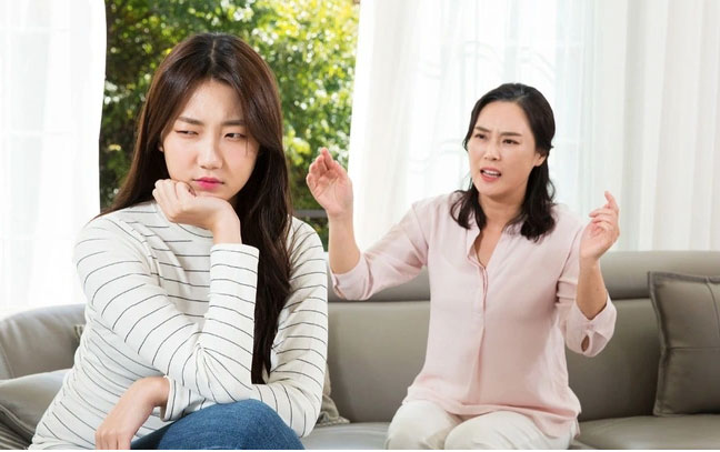9 hành vi cha mẹ làm với mục đích tốt đẹp nhưng lại khiến trẻ chống đối và xa cách gia đình- Ảnh 2. 9 hành vi cha mẹ làm với mục đích tốt đẹp nhưng lại khiến trẻ chống đối và xa cách gia đình- Ảnh 2.