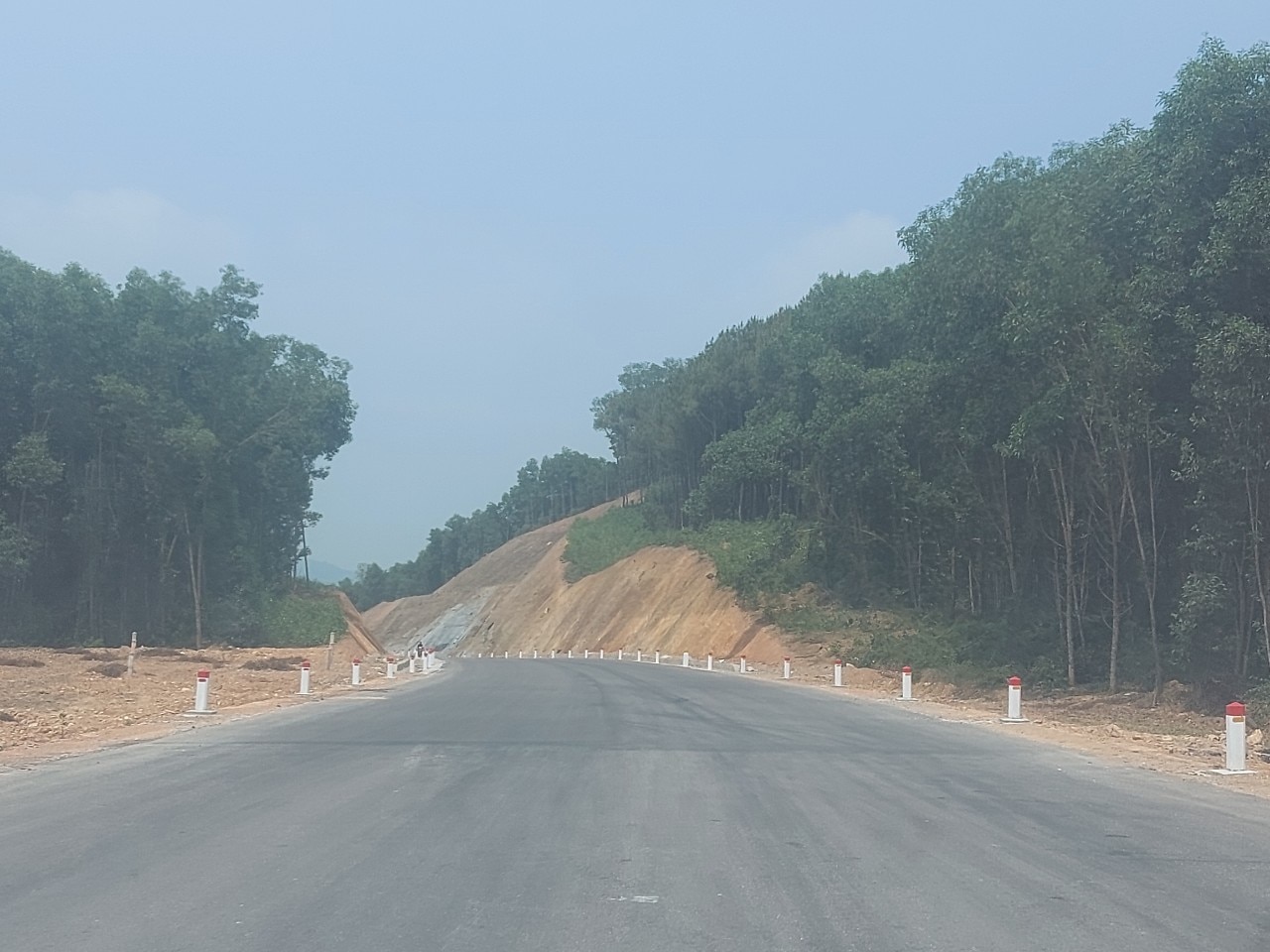 Sự kiện - Đẩy nhanh dự án Quốc lộ 7C, mở ra cơ hội phát triển Tây Bắc Nghệ An (Hình 2).