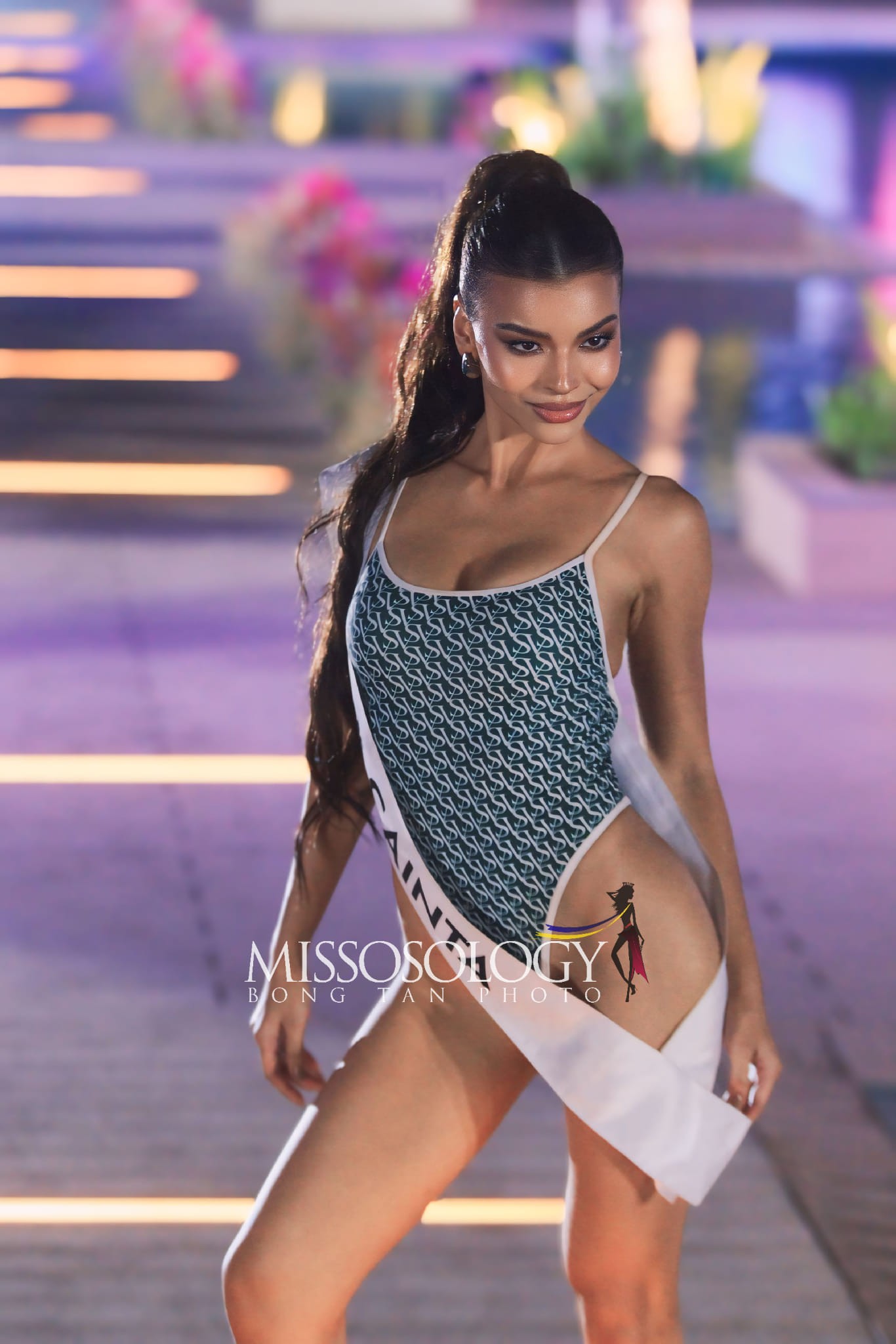 Người đẹp có vòng eo nhỏ nhất Hoa hậu Hoàn vũ Philippines diễn bikini ảnh 20