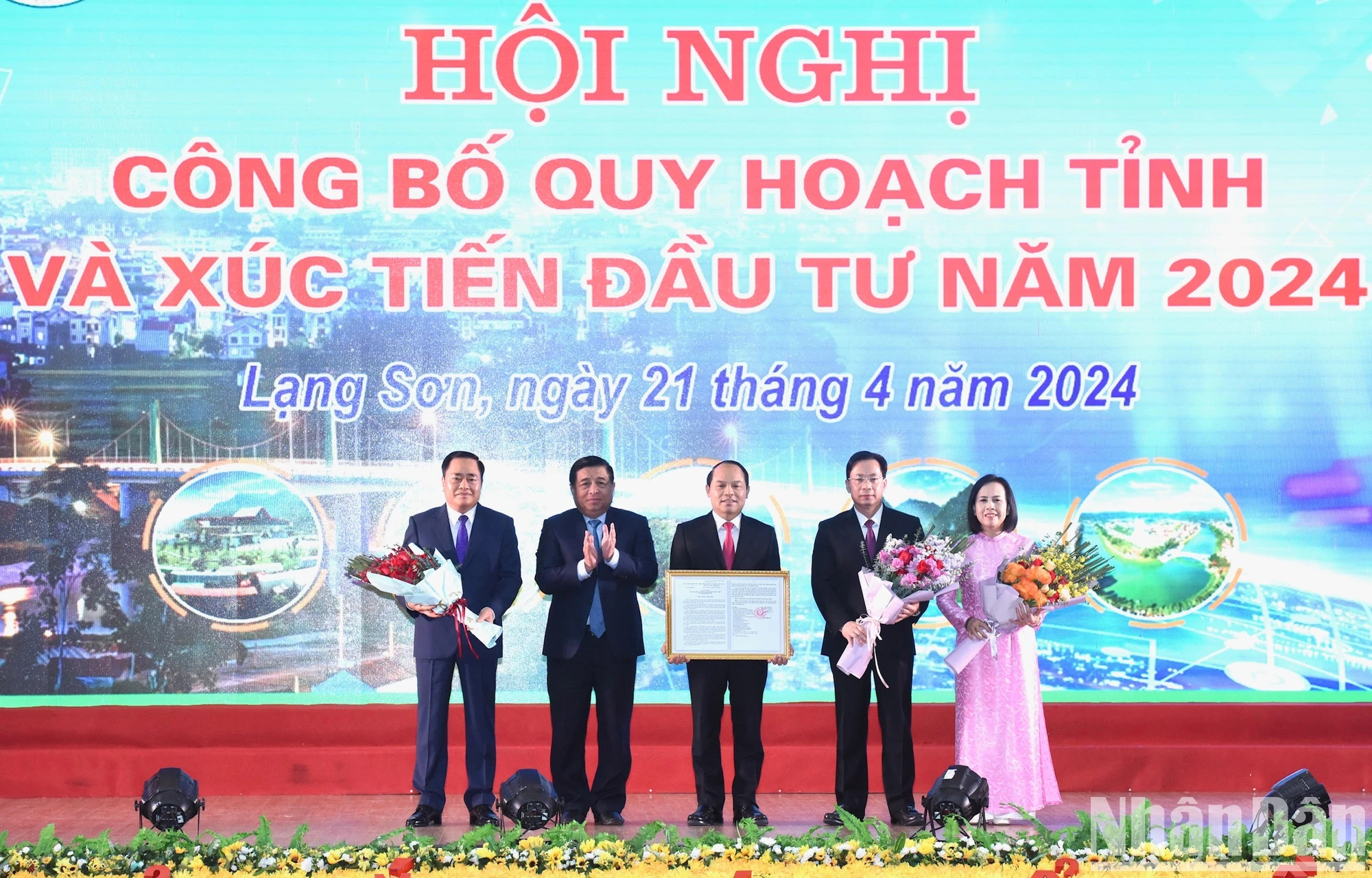 [Ảnh] Thủ tướng dự Hội nghị công bố quy hoạch tỉnh Lạng Sơn ảnh 5