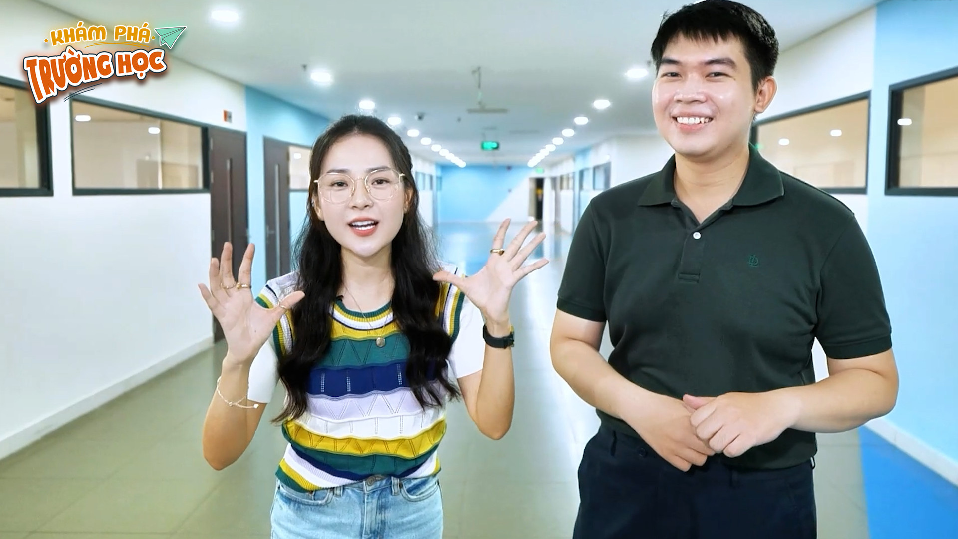Nữ diễn viên Lê Tam Triều Dâng đóng vai trò MC dẫn dắt chương trình 19h tối nay 24-4, HUFLIT lên sóng Khám phá trường học- Ảnh 4.