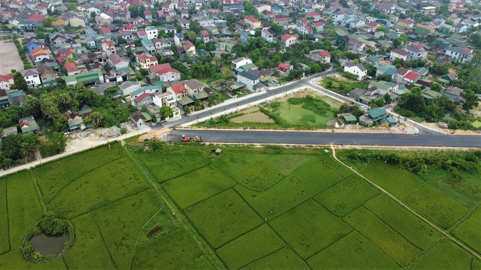 Dự án đường 135 tỷ ở Hà Tĩnh chậm tiến độ, nhếch nhác ảnh 4