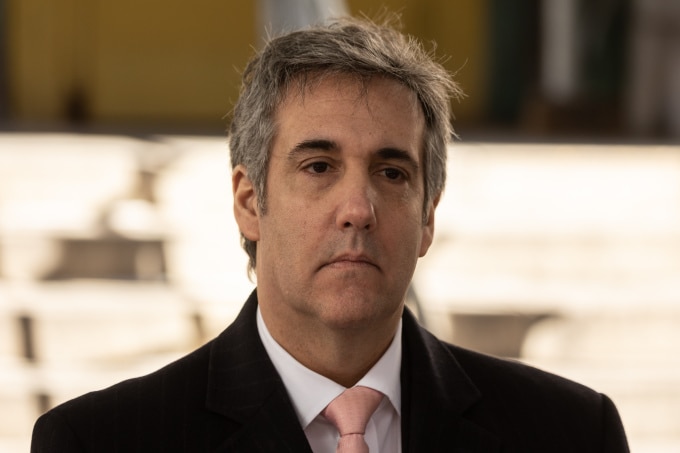 Ông Michael Cohen, cựu luật sư của ông Donald Trump, sau khi trình diện bồi thẩm đoàn New York ngày 15/3/2023. Ảnh: AFP