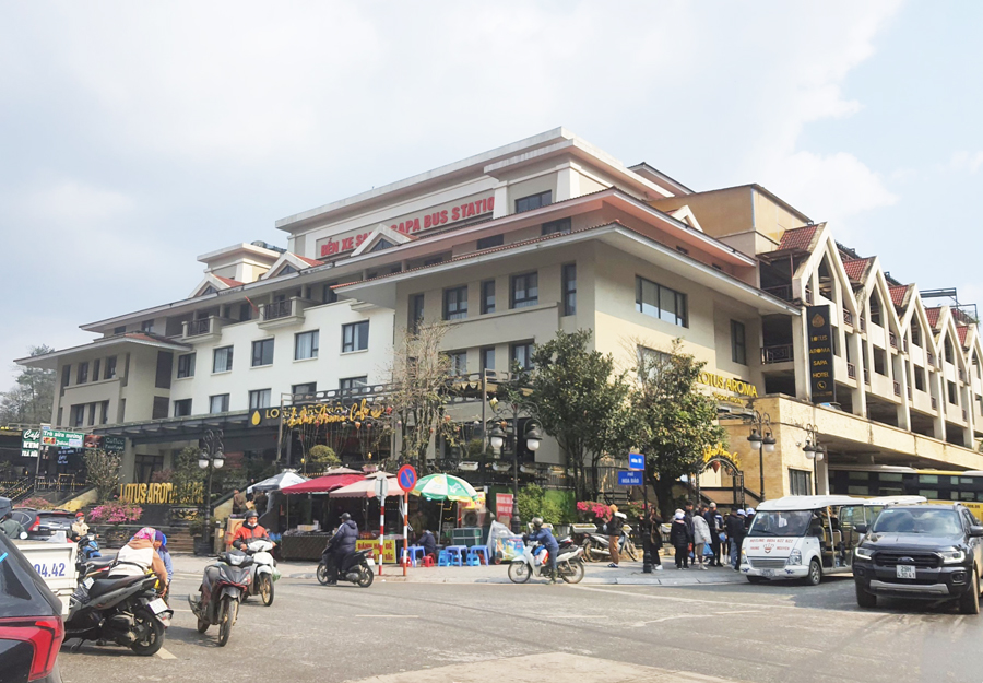 Một trong số địa điểm nhân dân, du khách có thể đỗ xe khi đến thị xã Sa Pa dịp lễ hội 2024.