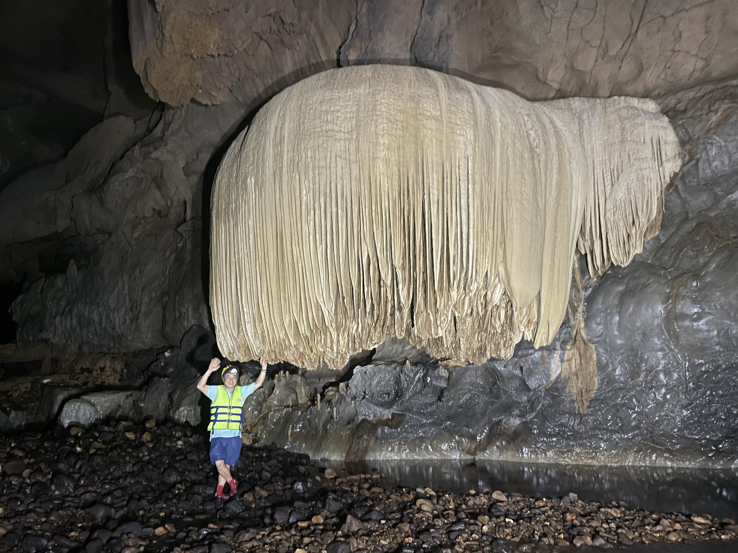 Trong 1 năm trở lại đây, người dân phát hiện nhiều hang động mới trên địa bàn xã Trường Sơn
