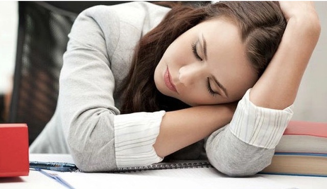 Dấu hiệu cơ thể đang thiếu vitamin B12 trầm trọng, người Việt nên bổ sung thường xuyên 6 thực phẩm này để kéo dài tuổi thọ - Ảnh 3. Dấu hiệu cơ thể đang thiếu vitamin B12 trầm trọng, người Việt nên bổ sung thường xuyên 6 thực phẩm này để kéo dài tuổi thọ - Ảnh 3.