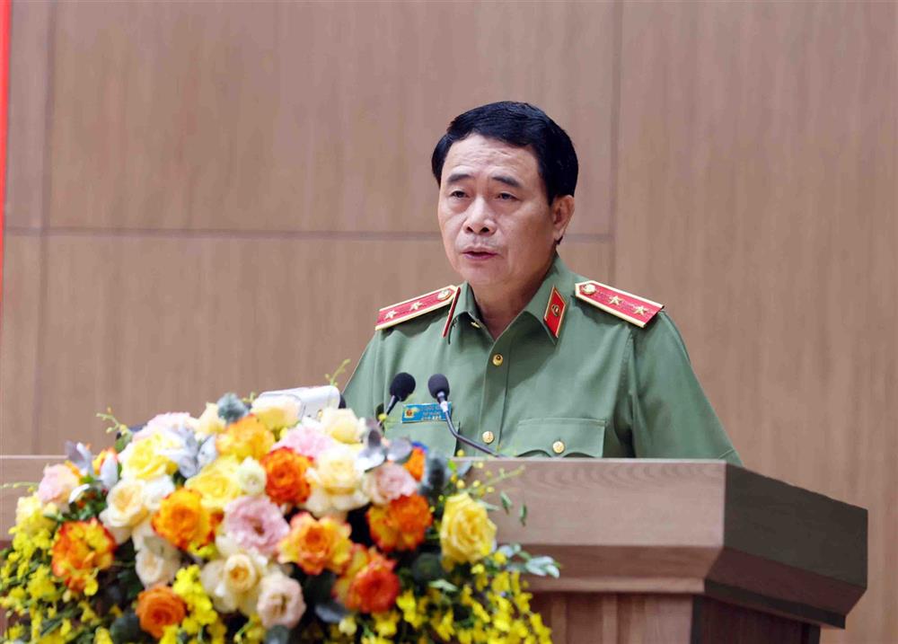 Thứ trưởng Lê Quốc Hùng phát biểu tại Hội nghị.
