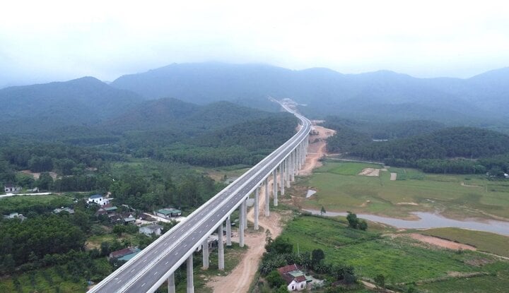 Dự án cao tốc Bắc Nam đoạn Diễn Châu - Bãi Vọt. (Ảnh: Trần Lộc)