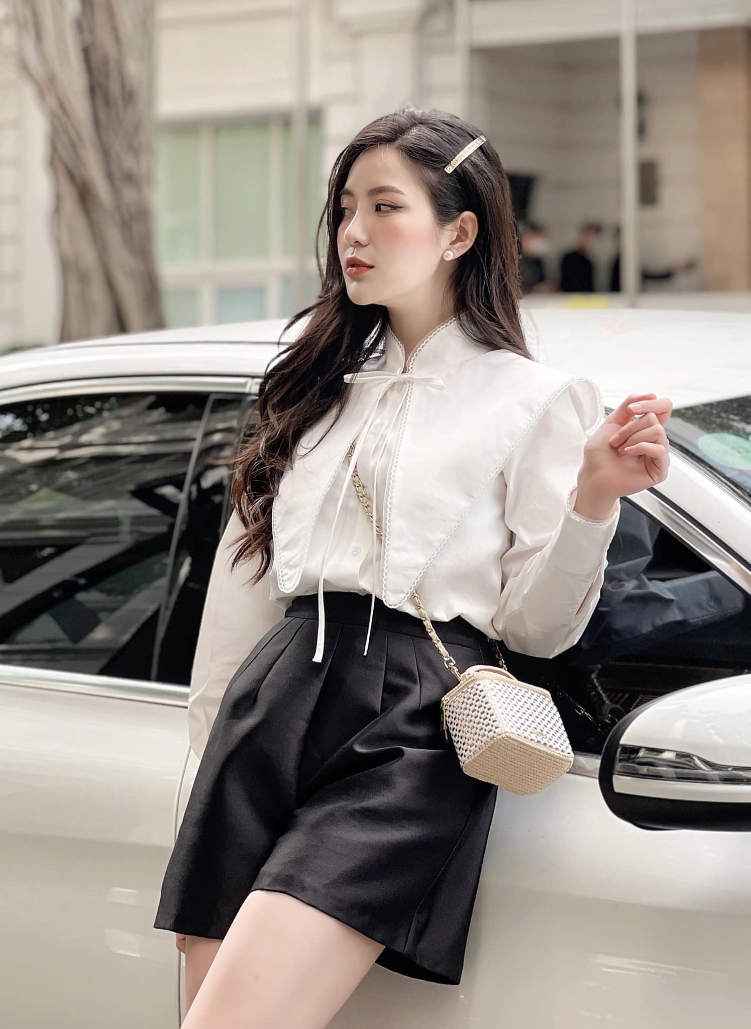Cuộc sống của mỹ nhân Hà Nội U40 từng "đổi đời" nhờ một bức ảnh: Lấy chồng doanh nhân, nhan sắc luôn ở top đầu- Ảnh 11. Cuộc sống của mỹ nhân Hà Nội U40 từng "đổi đời" nhờ một bức ảnh: Lấy chồng doanh nhân, nhan sắc luôn ở top đầu- Ảnh 11.