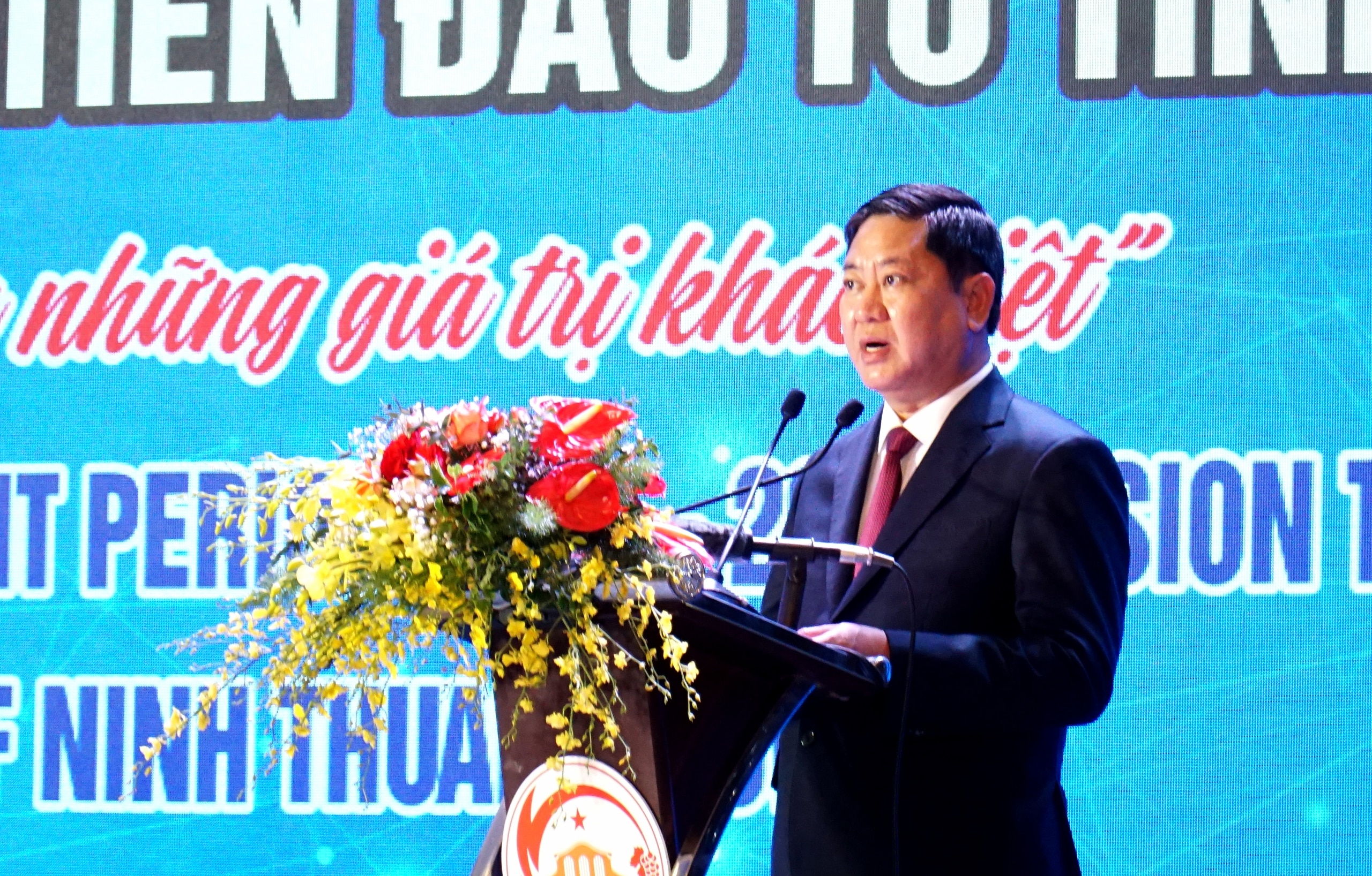 Ông Trần Quốc Nam, Chủ tịch UBND tỉnh Ninh Thuận phát biểu khai mạc tại hội nghị