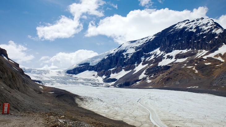 ธารน้ำแข็ง Athabasca ประเทศแคนาดา ภาพถ่ายจากเอ็กซ์พีเดีย