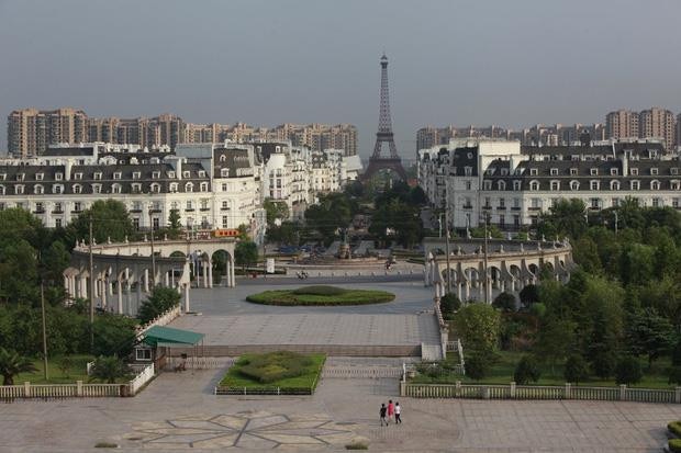 It cost 1 billion USD to build and heavily promoted the expectation of becoming a hot tourist destination throughout Asia: how is the "Paris version 2" project after 17 years? - Photo 3.
