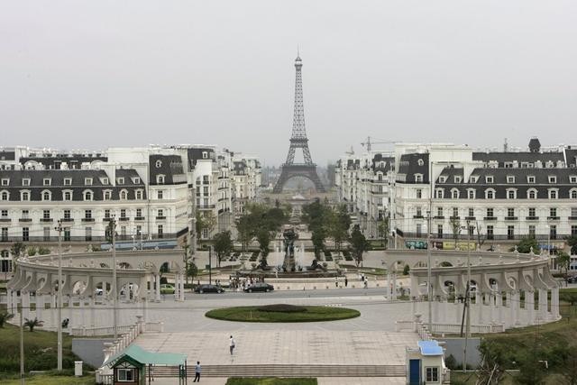 It cost 1 billion USD to build and heavily promoted the expectation of becoming a hot tourist destination throughout Asia: how is the "Paris version 2" project after 17 years? - Photo 5.
