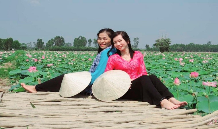 Những điểm ngắm sen tuyệt đẹp ở Đồng Tháp dịp lễ 30-4 và 1-5- Ảnh 22. Những điểm ngắm sen tuyệt đẹp ở Đồng Tháp dịp lễ 30-4 và 1-5- Ảnh 22.