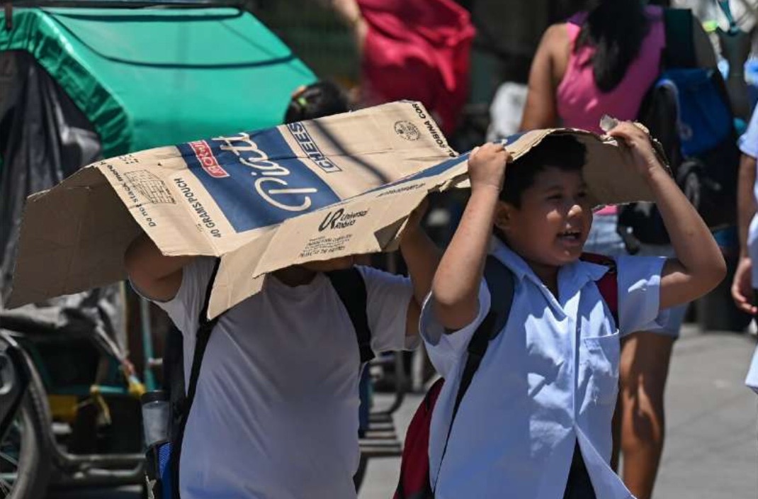 Cả Lào và Philippines đều lo ngại việc tổ chức các lớp học trực tiếp trong bối cảnh nắng nóng kéo dài sẽ ảnh hưởng đến sức khỏe của học sinh - Ảnh: PHYS.ORG