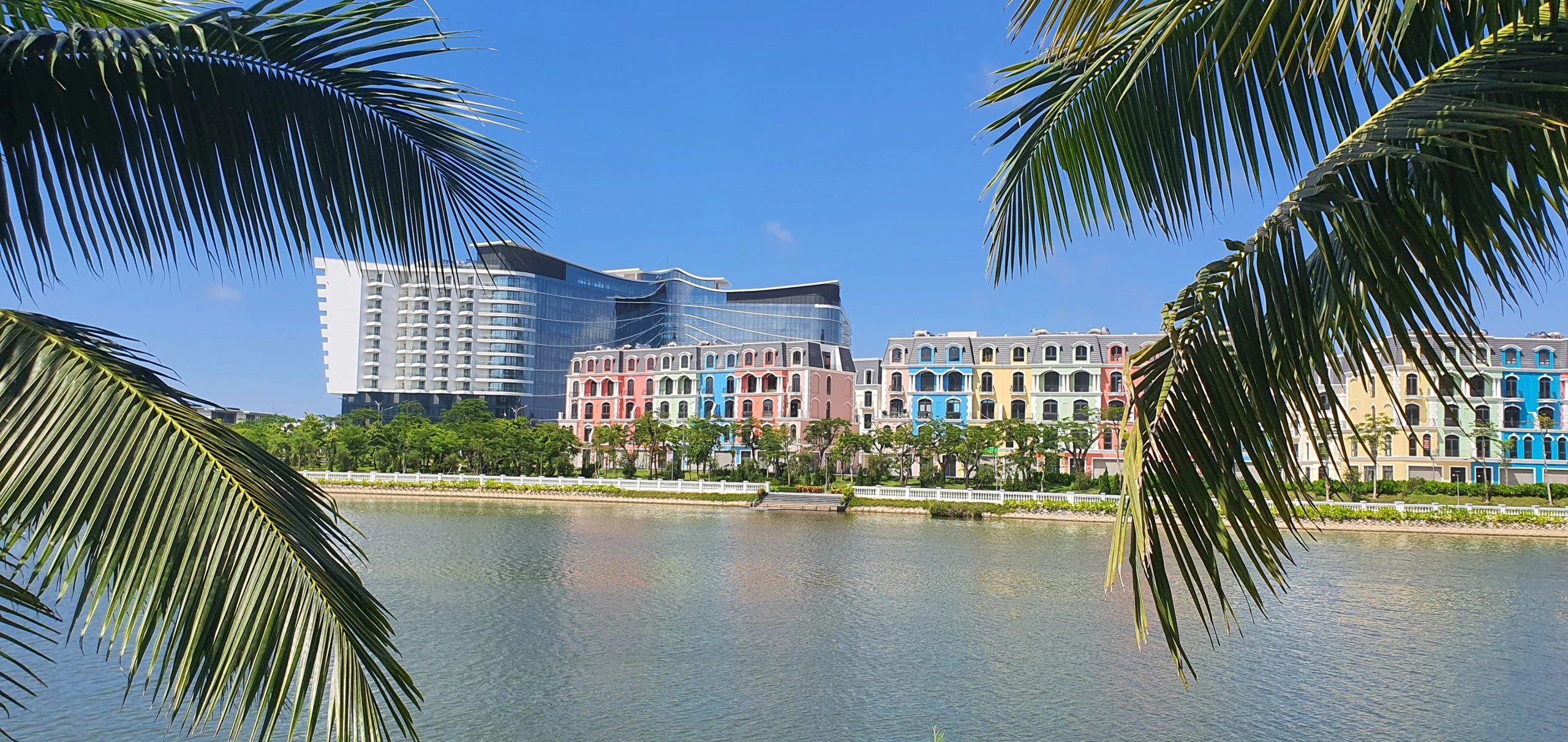 Công viên ánh sáng Đồi Rồng chính thức khai trương, tạo điểm nhấn cho du lịch Hải Phòng- Ảnh 2. Công viên ánh sáng Đồi Rồng chính thức khai trương, tạo điểm nhấn cho du lịch Hải Phòng- Ảnh 2.
