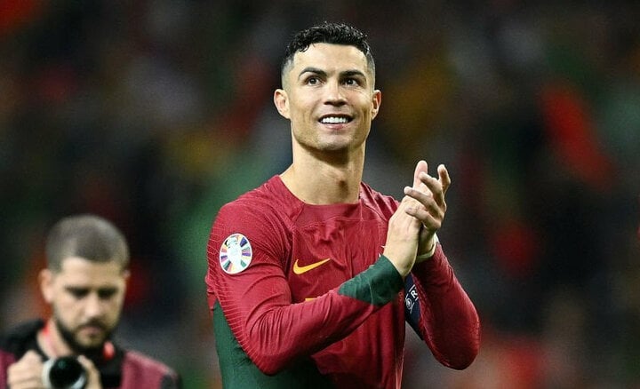 At the top of the rankings is Cristiano Ronaldo with a completely superior record: 14 goals. Counting the number of assists, CR7 (7 times) is only inferior to Karel Poborsky (Czech Republic/Czechoslovakia - 8 times). Among the players still playing, the ones closest to Ronaldo's achievements are Alvaro Morata (Spain) and Romelu Lukaku (Belgium) with only 6 goals.