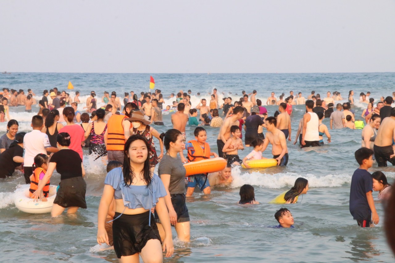 Theo Sở Du lịch TP.Đà Nẵng, số lượng khách đến Đà Nẵng dự kiến đạt 340.000 lượt, tăng 5% so với cùng kỳ năm ngoái, trong đó khách quốc tế được kỳ vọng tăng gần 4%