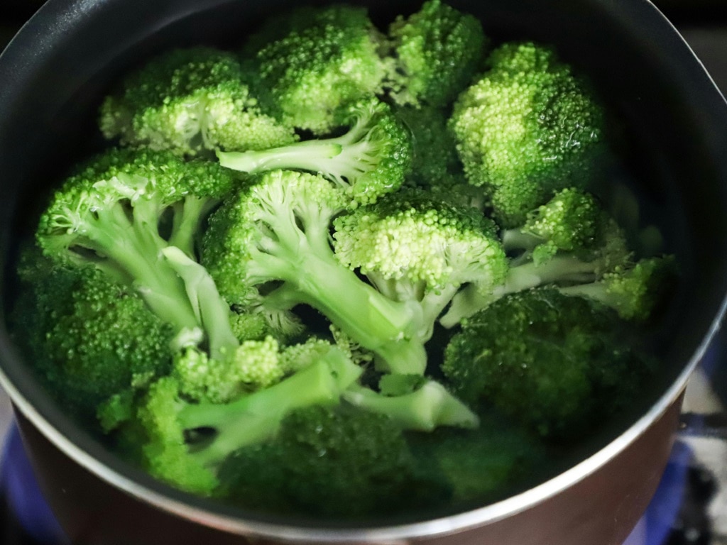 Bông cải xanh chứa nhiều dưỡng chất giúp giảm viêm và ngăn ngừa ung thư