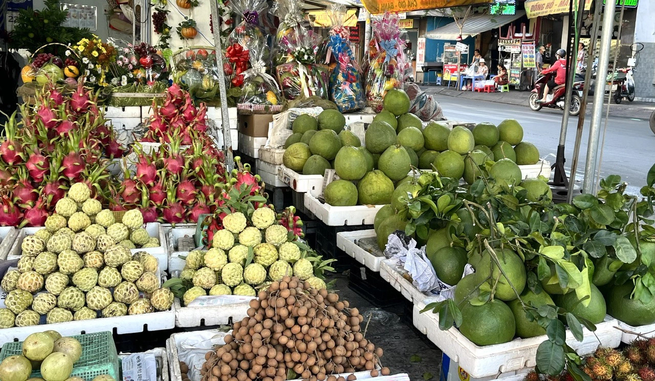 Ăn gì để có một làn da đẹp?- Ảnh 1. Ăn nhiều loại trái cây sẽ giúp đẹp da - Ảnh: THÙY DƯƠNG