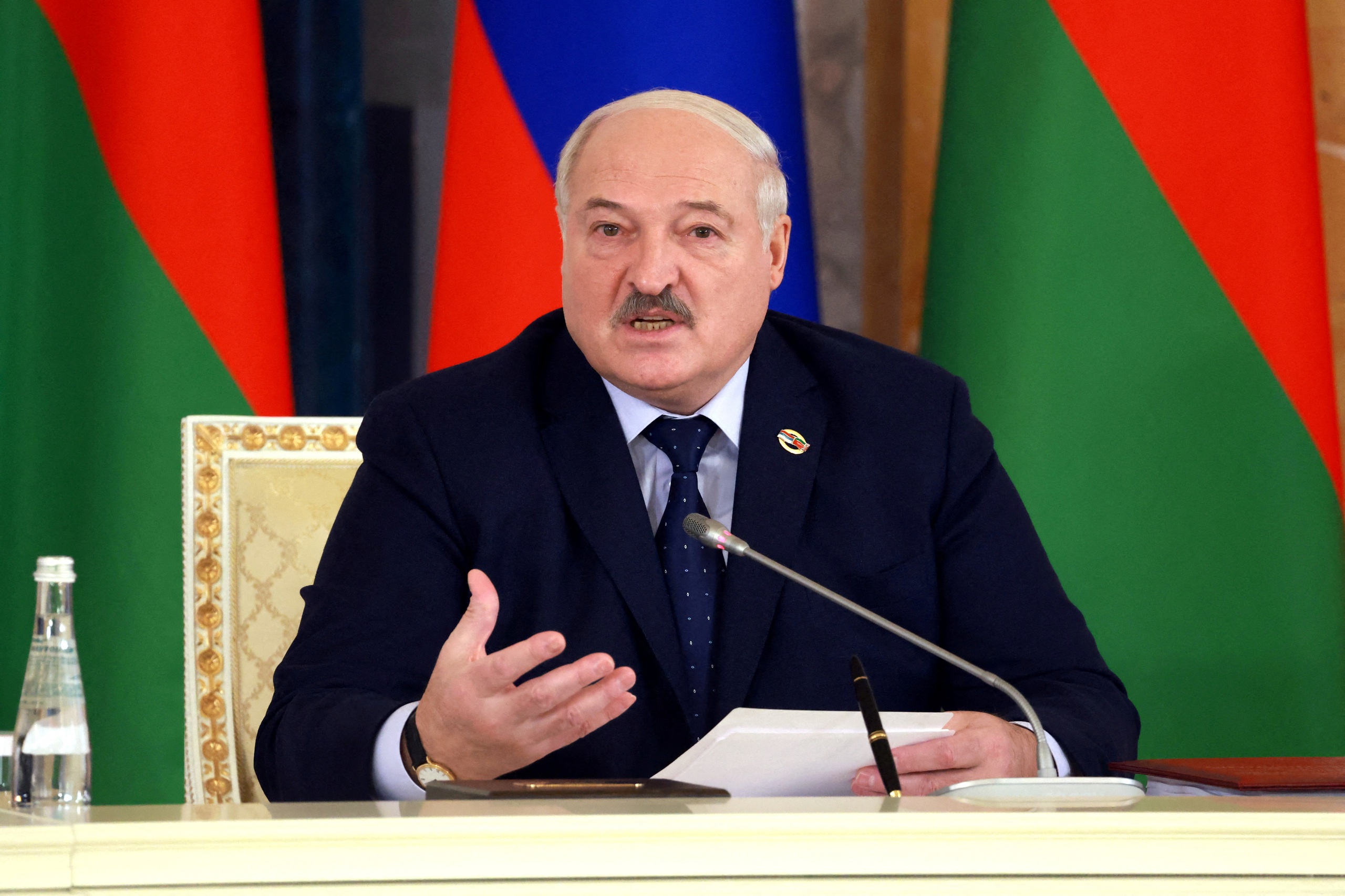 Belarus tố Lithuania điều UAV tấn công thủ đô, Lithuania bác bỏ- Ảnh 1. Tổng thống Belarus Alexander Lukashenko