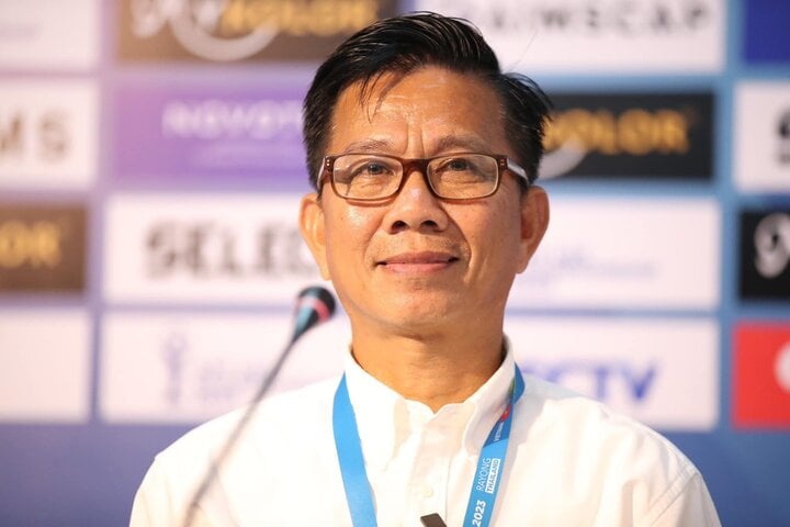 HLV Hoàng Anh Tuấn có thể là người tạm quyền dẫn dắt đội tuyển Việt Nam.