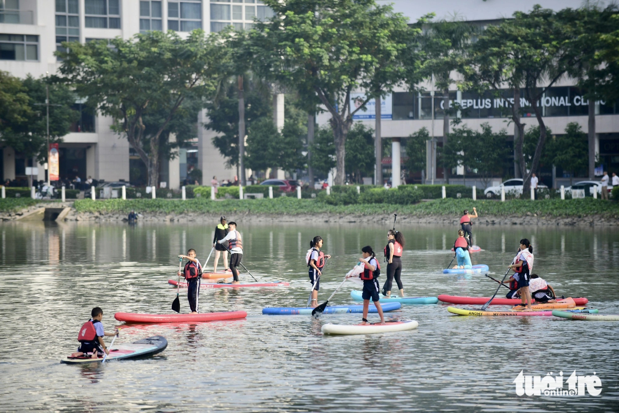 Lễ hội sông nước TP.HCM 2023 đã thu hút người dân thành phố thông qua nhiều hoạt động cộng đồng - Ảnh: QUANG ĐỊNH